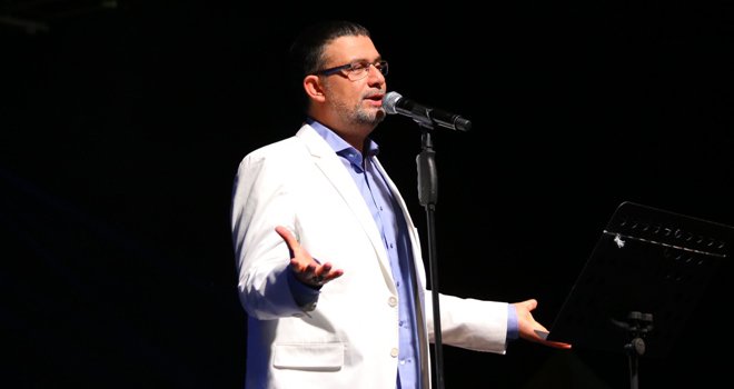 GAZİANTEPLİLERE ŞİİR DİNLETİSİ