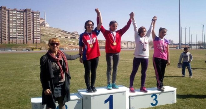 Atletizm İl birincisi Sanko Okulları'ndan