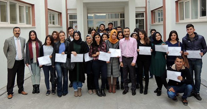 İlkyardım Kursiyerleri Sertifikalarını Aldı