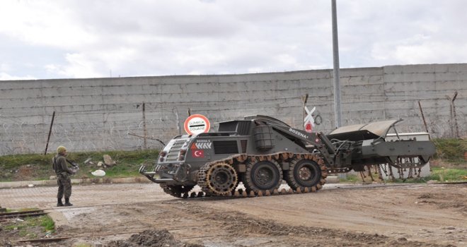 IŞİD’in Sınıra Yerleştirdiği Mayınlar Temizleniyor