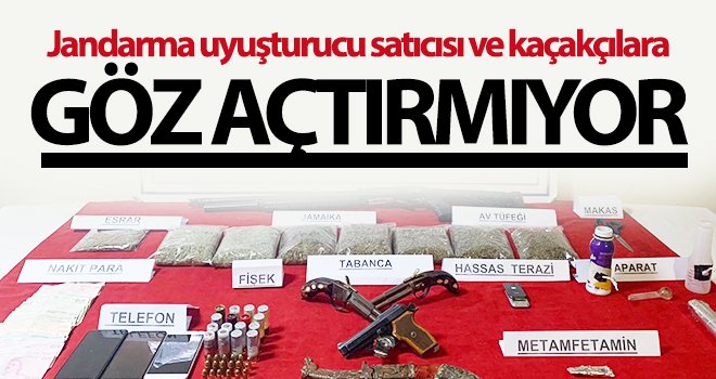 Jandarma uyuşturucu satıcısı ve kaçakçılara göz açtırmıyor...