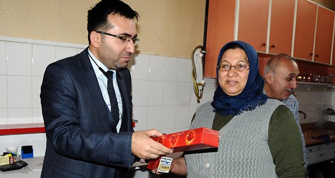 Kantinciler kadınları unutmadı