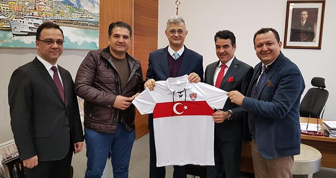 Karakan ve Kaplan Büyükelçi Hızlan’ı ziyaret etti