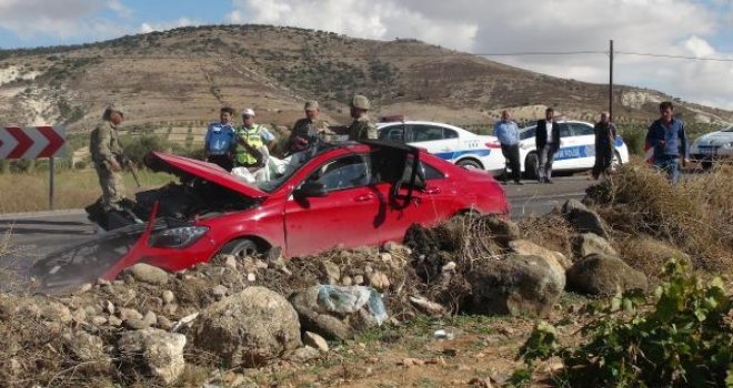 Kaza yapanların yardımına gidenler kaza yaptı: 1 ölü, 3 yaralı