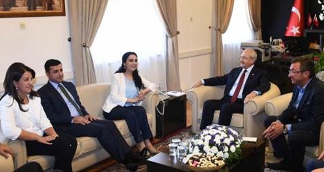 Kemal Kılıçdaroğlu ve Selahattin Demirtaş Görüştü