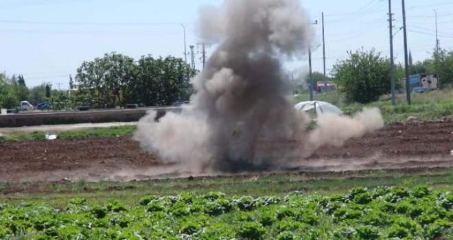 Kilis'e düşen roket mermilerinin parçaları imha edildi