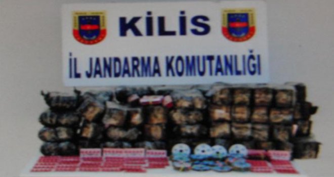 Kilis’te Kaçak Sigara, Hap Ve İlaç Ele Geçirildi