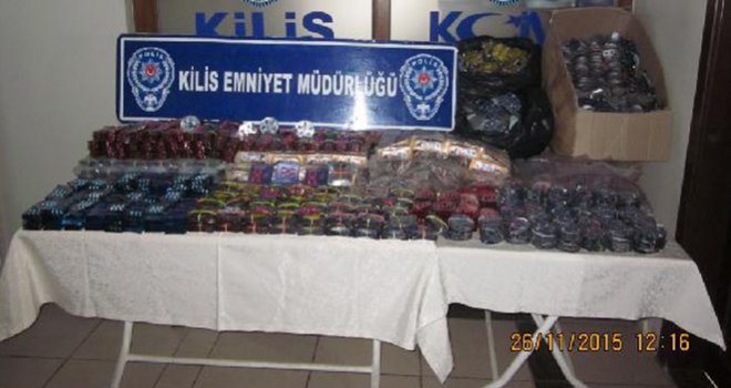 Kilis’te Kaçak Sigara Ve Cinsel Gücü Arttırıcı Hap Ele Geçirildi