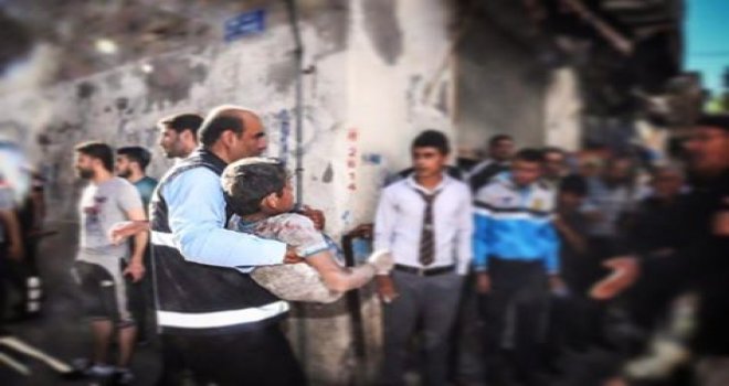 Kilis’te saldırılardan kaçanlar Gaziantep’e akın ediyor