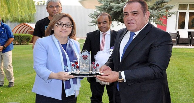 KIZIL'DAN ŞAHİN'E TEŞEKKÜR