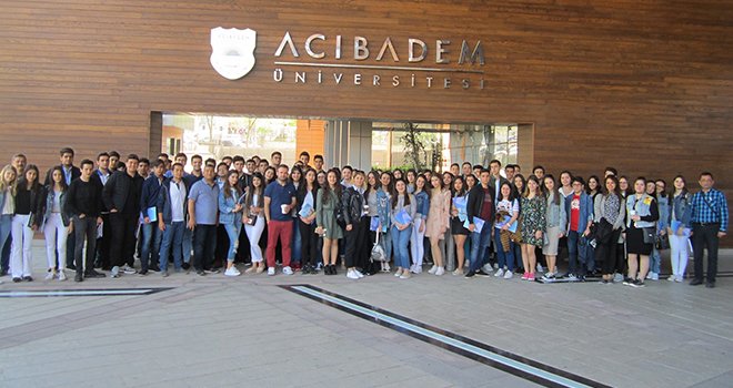 Kolej Vakfı öğrencileri üniversiteleri mercek altına aldı