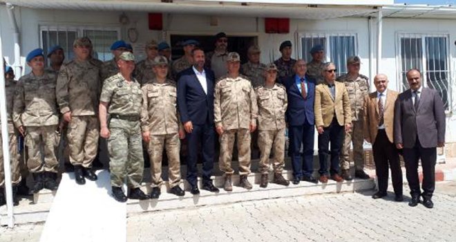Komutanlardan JÖH ve PÖH'lere ziyaret