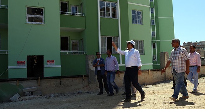 Konutları İnceledi