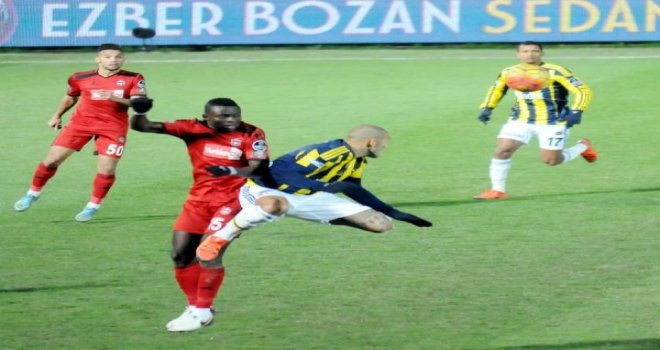 KRİTİK MAÇTA PUANLAR PAYLAŞILDI 2-2