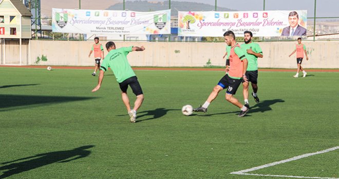 LİDER ŞEHİTKAMİL BELEDİYESPOR, URFA’YA GİDİYOR