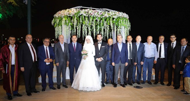 Malkoç’tan genç çifte nasihat