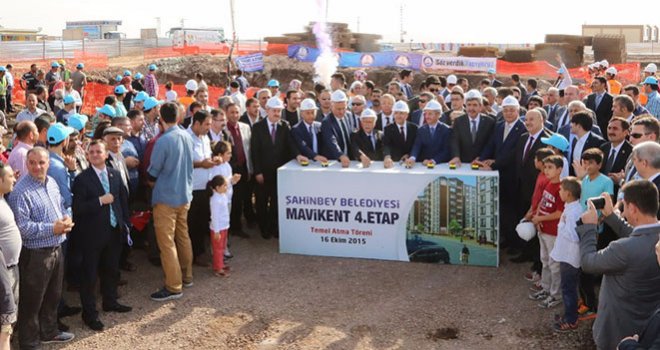 MAVİKENT KONUTLARI 4. ETAP TEMELİ ATILDI