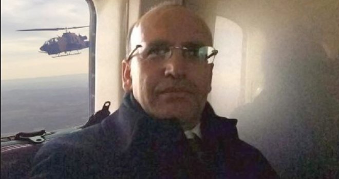 Mehmet Şimşek'ten Yerli Üretim T129 Helikopteri İle Selfie