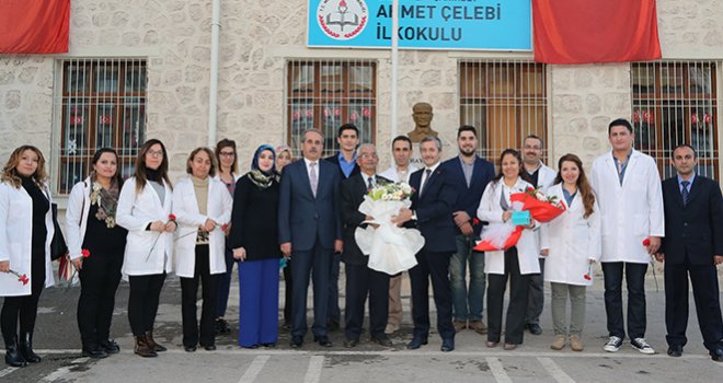 MEHMET TAHMAZOĞLU ÖĞRETMENİNİ UNUTMADI