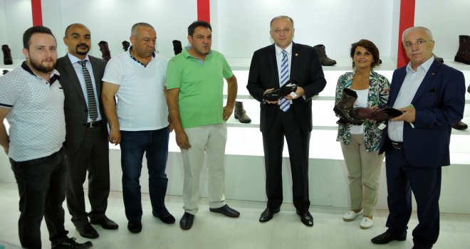 Milletvekili Nejat Koçer'den GAPSHOES Fuarı'na Ziyaret