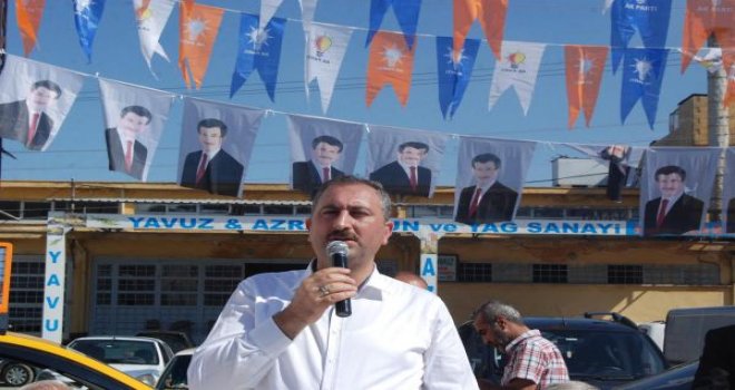 "Milli iradeden çekinenler provokasyona başvuruyor"