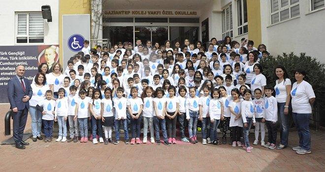 Minik GKV’liler Su için şarkı söyledi şiir okudular