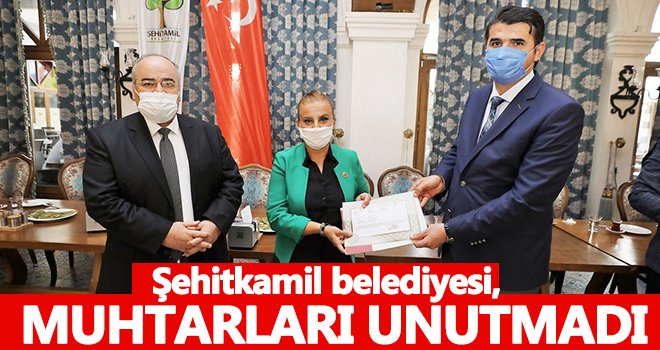 Muhtarlar öğlen yemeğinde bir araya geldi
