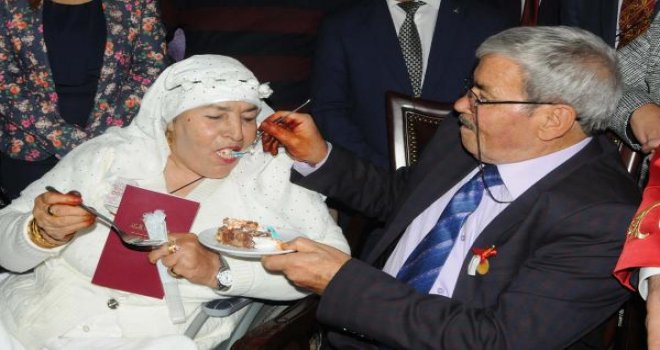 Mutluluğu huzurevinde buldular