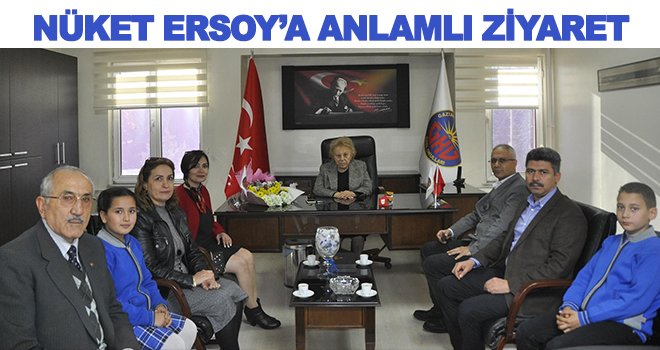 Nüket Ersoy’a makamında ziyaret