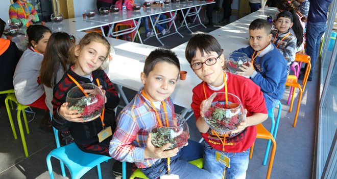 Öğrenciler Yarıyıl Tatilini Ekolojik Binada Değerlendiriyor