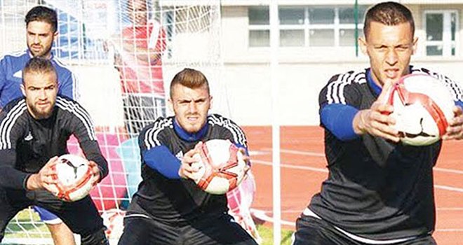 Ökkeş Can profesyonel oluyor!