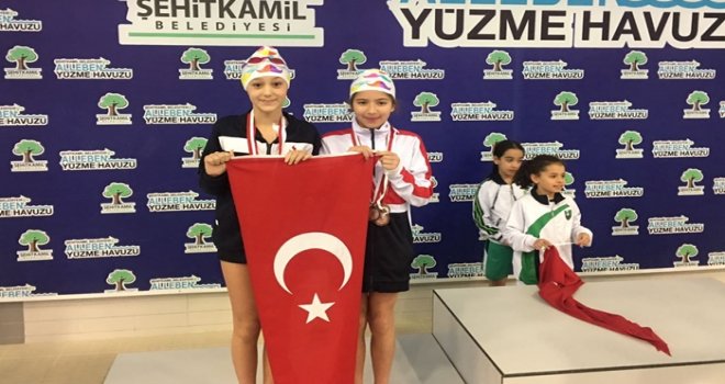Özel Sanko Okulları'nın yüzme başarısı