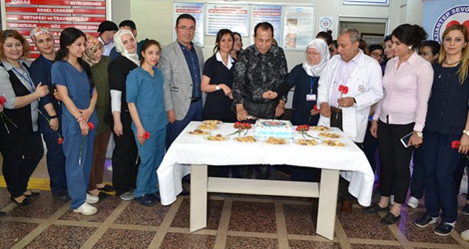 Özel Sevgi Hastanesi Hemşireler Haftasını Kutladı
