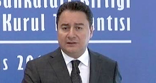 PARTİLER BOL KESEDEN DAĞITIYOR