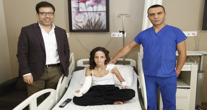 Patlamada yaralanan küçük Büşra Deva'da hayata döndü