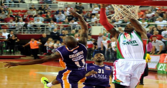Pınar Karşıyaka-Royal Halı Gaziantep: 67-65