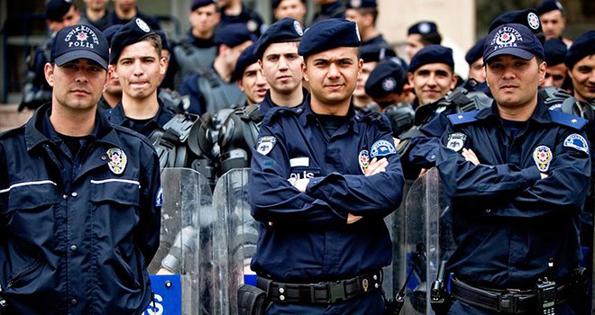 Polis tahrik olursa başınızdan vurabilir