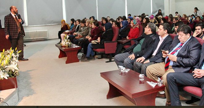 Prof. Dr. Güven Çankaya GAÜN’de Konferans Verdi