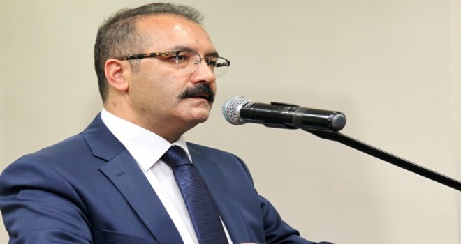 Rektör Gür: Kültürler ve milletler sanatlarıyla vardır