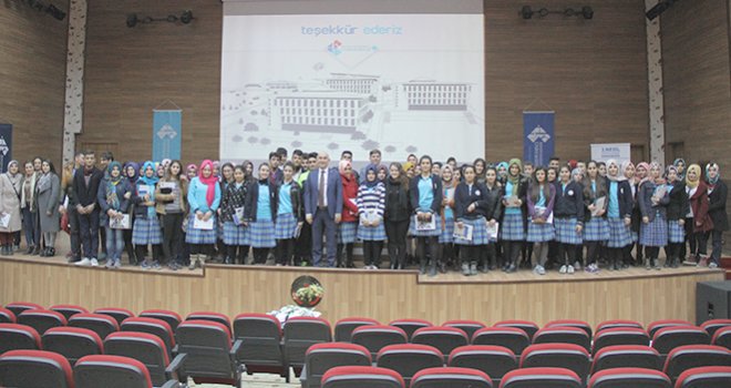 Rektör Yılmaz Şanlıurfa’da Öğrencilerle Buluştu