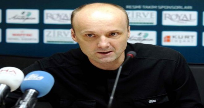 Royal Halı Başantrenörü Jurij Görevden Ayrıldı