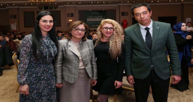 Şahin: En iyi öğretmen biz olmalıyız