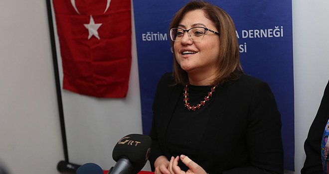 Şahin: Engel yaşarmayan gözde nasırlaşmış kalptedir