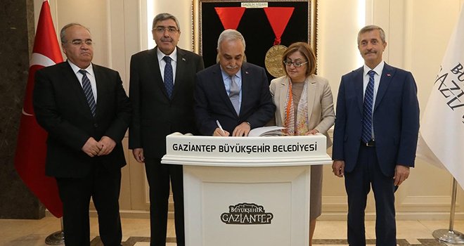 Şahin gibi başkanların olmasıyla Türkiye atağa geçiyor