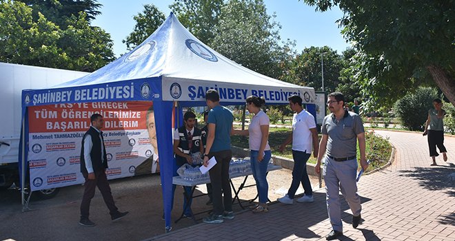 Şahinbey Belediyesi Öğrencilerin Sınav Heyecanını Paylıştı