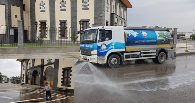 Şahinbey gül suyuyla yıkanıyor