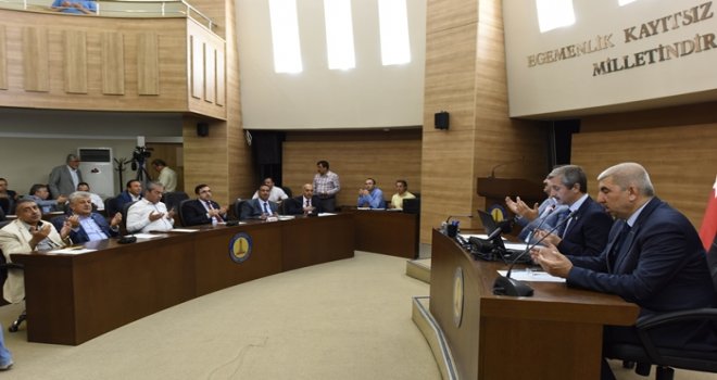 Şahinbey Meclisi'nde Şehitler için dua