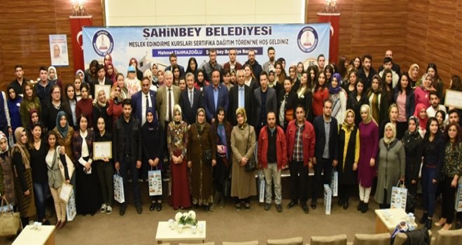 Şahinbey meslek sahibi yapmaya devam ediyor