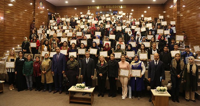 Şahinbey'de 132 kursiyere sertifika