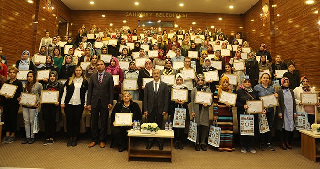 Şahinbey'den 134 kursiyere sertifika